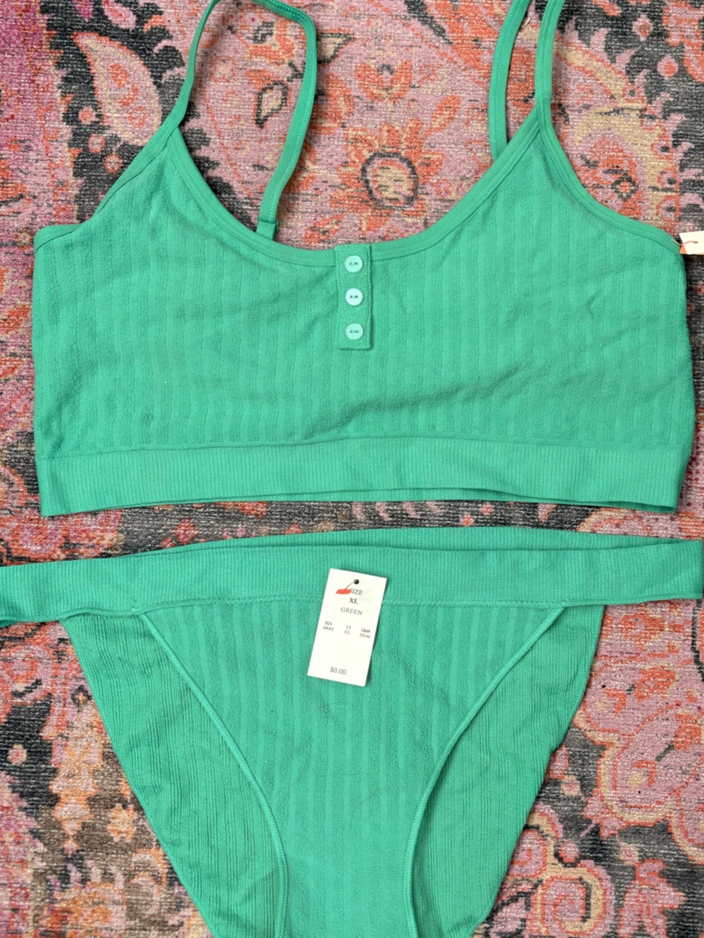 Green Ribbed Set with Tags - Picture 2 of 3